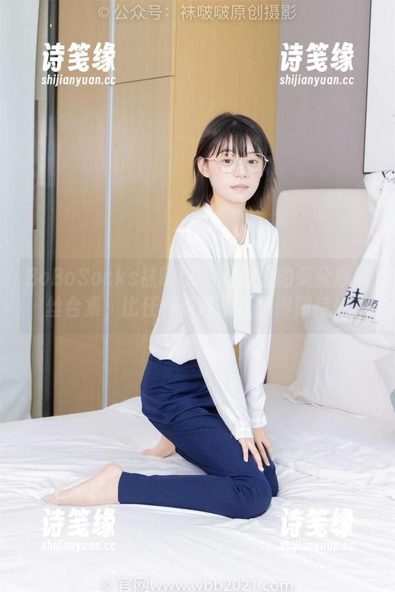 BoBoSocks袜啵啵-朵朵 BoBoSocks袜啵啵 - 网盘里的朵朵厚黑丝合集,比任何东西都更值得期待!