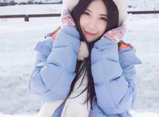 IMiss爱蜜社 – 解读小九月的写真，裤里丝中的小细节值得玩味