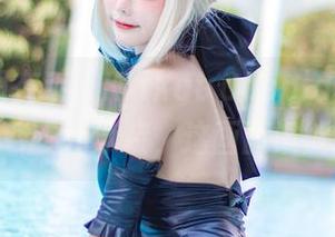 免费原图在手,Kitkat Cosplay的阿尔托莉雅Alter泳装,这画面谁能拒绝?