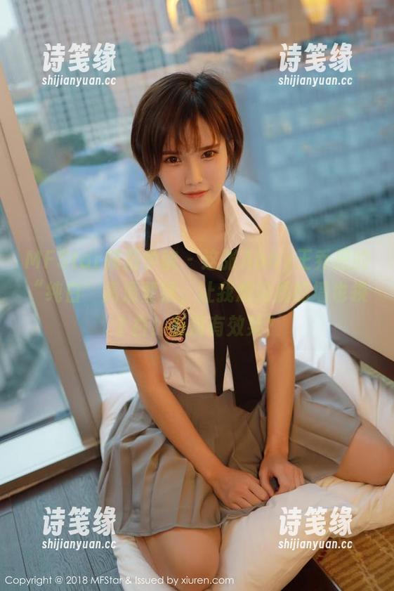 MFStar模范学院-Abby王乔恩 MFStar模范学院 - 这张Abby王乔恩的“纯白”高清壁纸,让我想给我的墙也换个白!有没有效果?