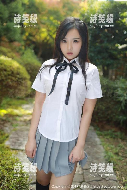 MFStar模范学院-youOvOyou MFStar模范学院 - youOvOyou说,这套装可不只是好看,下载这一整个写真集,绝不后悔!