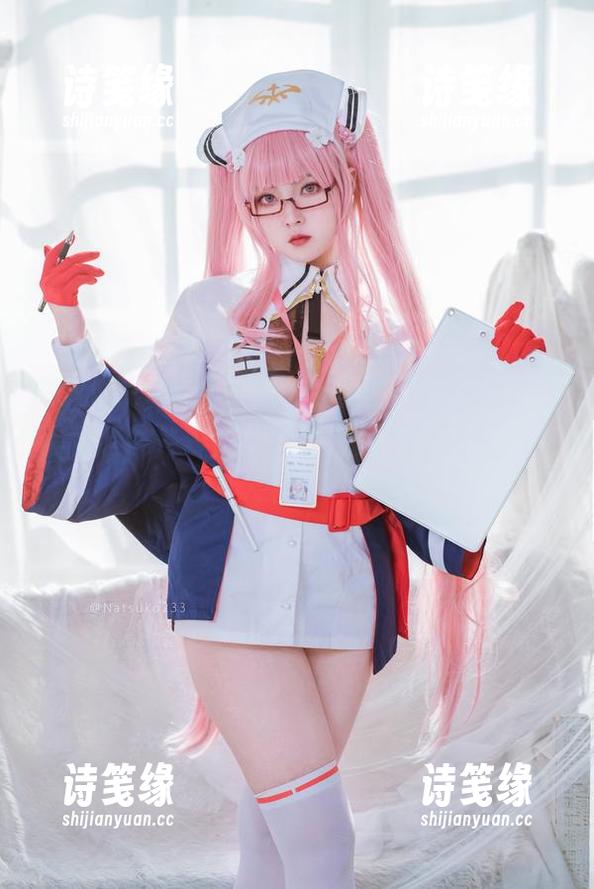 Natsuko夏夏子 Natsuko夏夏子的美腿图包,下载后你会爱上腿的各种姿势,比我的舞姿还要多样化!