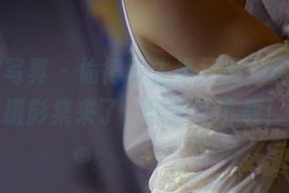 PANS写真 – 偷得浮生半日闲，玲玲红裙摄影集来了，别忘了下载！