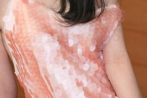 QingDouKe青豆客 – 思淇Sukiii穿上校服，下载链接请自备纸巾！