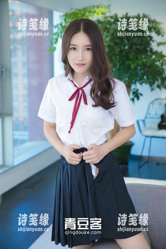 TGOD推女神-梁莹Sugar TGOD推女神 - 梁莹Sugar的透明高清图集:我还是喜欢“只看不说”的状态!
