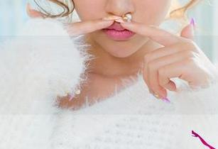 UGirls尤果网 – 白裙里的周妍希，私房图片不小心勾引到你了？