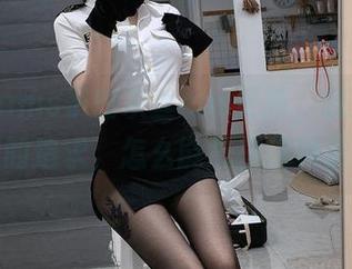 看着Vams子的灰丝cos更新，我反思我对生活的追求，怎么能抵挡这种诱惑呢？