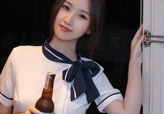 Xiuren秀人网 – 精选图片：CherryBlessU在死库水里的随性，真的是够特别！