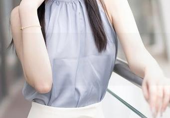 Xiuren秀人网 – Cheryl青树的丝袜：谁说美图一定要花钱？