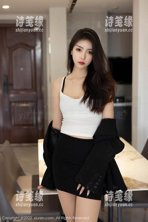 Xiuren秀人网-七米baby Xiuren秀人网 - 精选和服照,七米baby这次真的没有踩到自己的裙子吧?