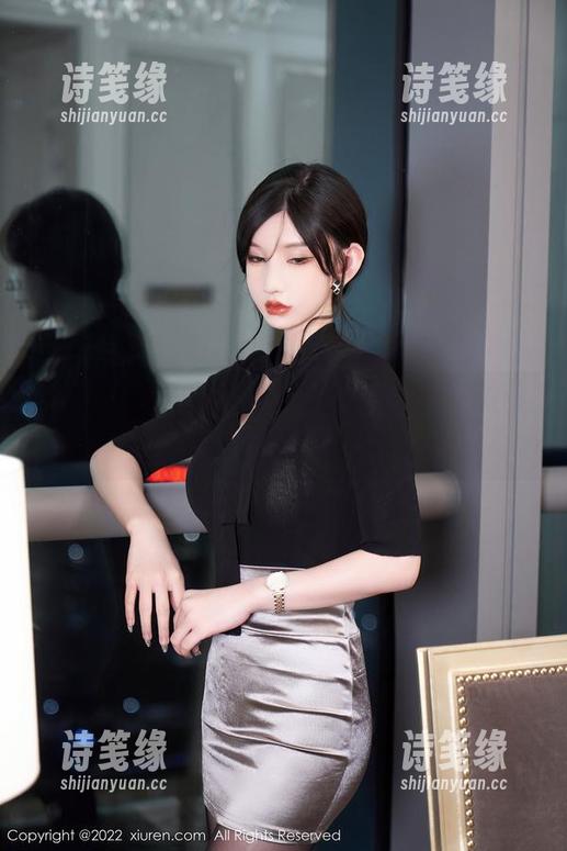 Xiuren秀人网-伍晓丽Shirley Xiuren秀人网 - 又是一组没底限的灰丝写真分享,伍晓丽Shirley果然会玩!