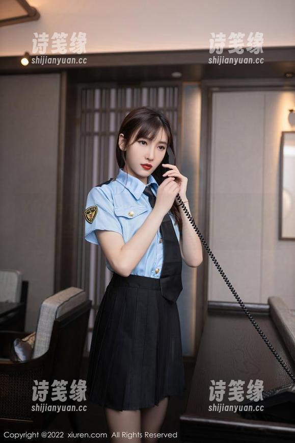 Xiuren秀人网 - 就是阿朱啊穿搭可能出错：全套企业家制服原图，喜感满满