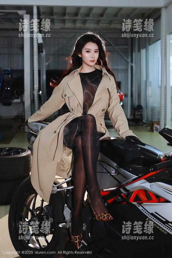 Xiuren秀人网-沈欢欣 Xiuren秀人网 - 直到看到沈欢欣的死库水在线写真,我才认清楚:这个夏天又要被她闪瞎了。