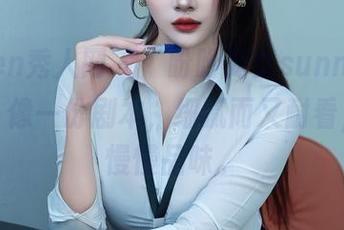 Xiuren秀人网 – “盼盼龙女sunny”的图包，像一份剧本，细腻而又耐看，值得慢慢品味。