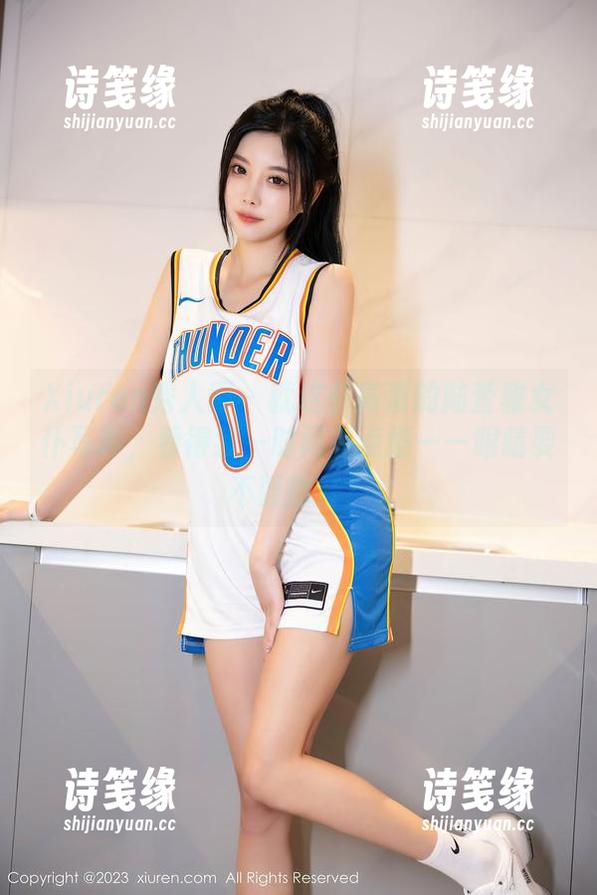 Xiuren秀人网 - 就这些高清的陆萱雅女仆写真，看得我一时间有点懵——眼睛要不要挪开？