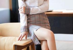 YouMi尤蜜荟 – Carol周妍希的校服：无圣光，作品让人忍不住想多看几眼那种，嘿嘿。