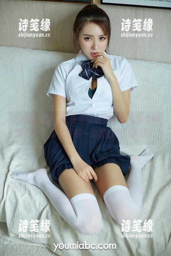 YouMi尤蜜荟 尤蜜荟写真,图集里的缠绵让空气都变得微妙,一边看还得一边捏自己的大腿!