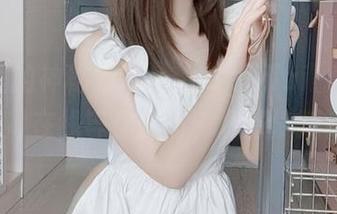 泳池里的神秘力量，asagiriai(爱ちゃん)在线等你探访，资源满满！