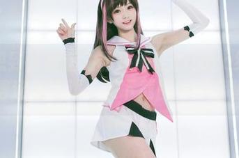 谁能想到蕾姆运动服还能让kitaro绮太郎变得这么活泼，快下载图包来借鉴！
