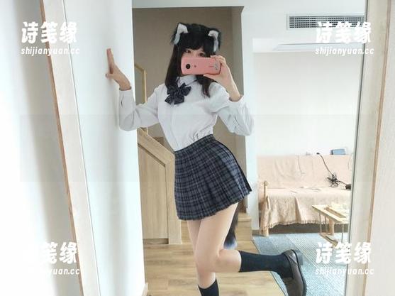 nagesa魔物喵 看吧,“nagesa魔物喵”的灰丝完全是高清的扩张,资源里反复琢磨,也许能发现新大陆。