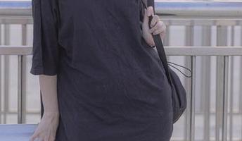 正经的高清写真？不，我只想看“nagisa魔物喵”的御姐模样！
