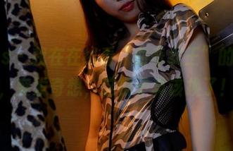 pans – 我在在线看“曲奇女王”的写真，突发奇想，这镜子真该换了！