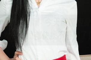 丽柜ligui – 更新！今天静瑶变身为百变魔女——我都快找不着她了！