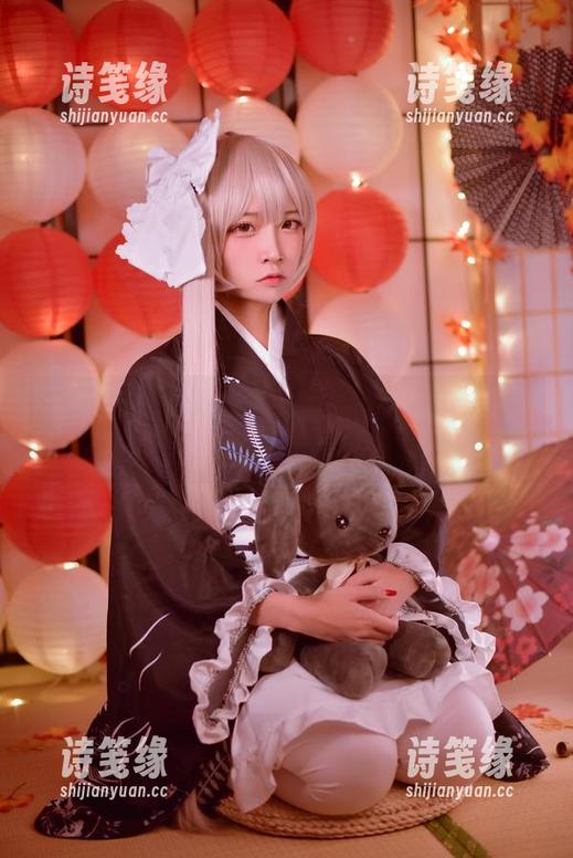二佐Nisa 套图里的二佐Nisa少女,诡异又有趣的组合