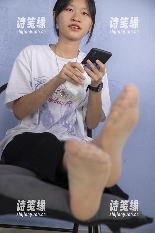 南国足艺-小娴 南国足艺 - 小娴,你的美图让我质疑我是否还有脚能比:这诱人到位。