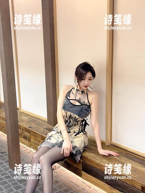 微密圈 - 每一张都让人心乱，周妍希和她的无圣光黑丝高跟合集。
