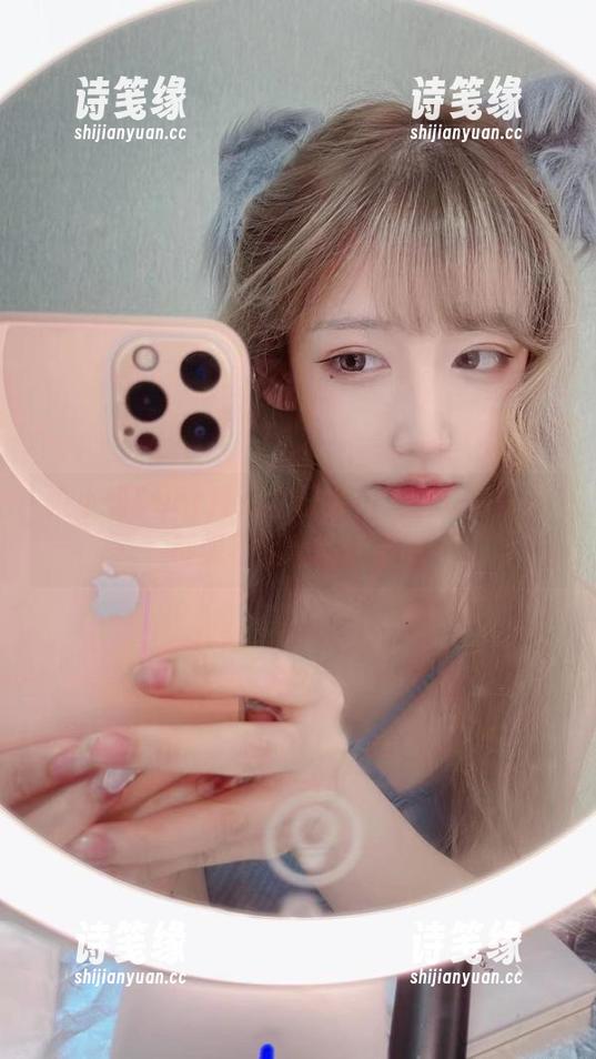 啾小妍Deer 啾小妍Deer精选牛仔裤,怎么就每一条都像不经意的场景呢