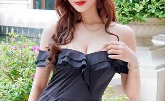 嗲囡囡 – 这次更新的写真集，让文芮jeninfer的礼服引起你值得一看的困惑。