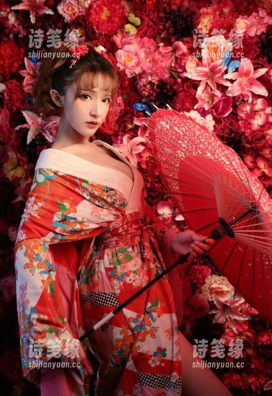 在下萝莉控ii 在下萝莉控ii的写真合集:拉克丝千面,每一个都好想收藏