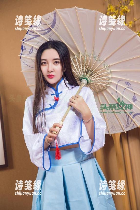 头条女神-JennyR 头条女神 - 写真界的强者,JennyR把福利与健身玩得漂亮又不失个性。