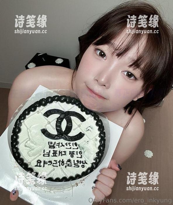 在姜仁卿(강인경)的图册中，真正的可爱不需要多说，直接心醉！