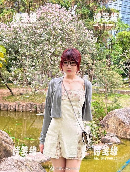 宝儿mysterial 图库精选中的宝儿mysterial:户外椅子好像不只是用来坐的…