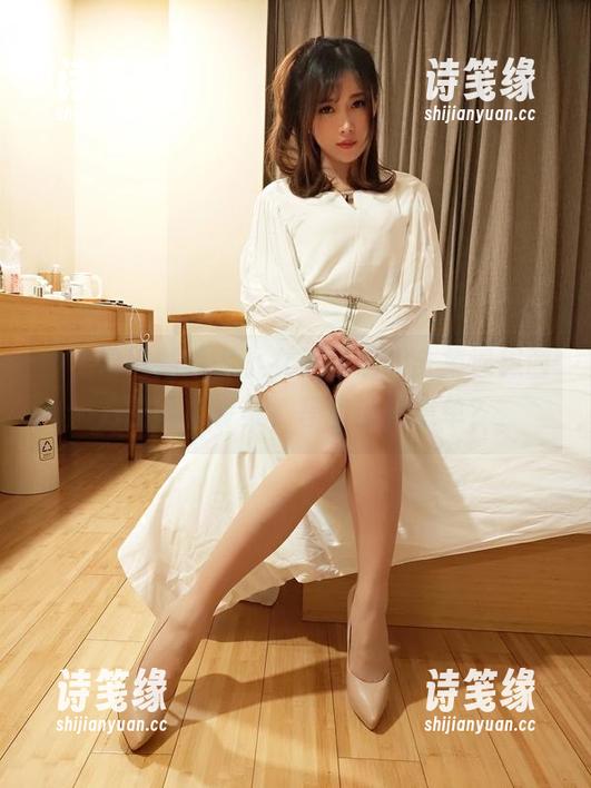 小女巫露娜 披上雷姆婚纱,小女巫露娜的全集遥想西方的婚礼餐桌,等着谁来点单?