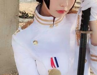 能把牛仔裤穿得这么好，也是小野妹子w的本事。高清分享可真值得。
