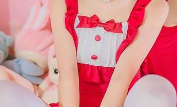 小野妹子w分享的双马尾cos，我突然发现身边的马尾似乎都没她可爱…
