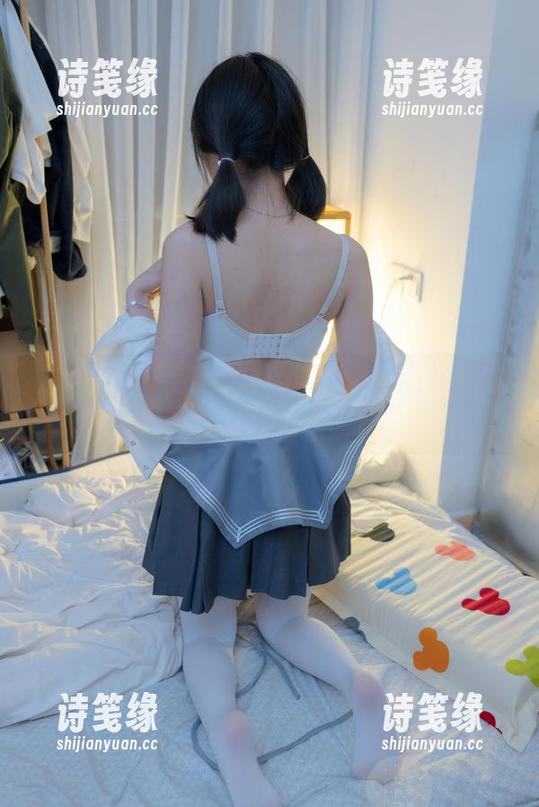 少女秩序-晞可 少女秩序 - 油亮写真出炉,晞可正在向你招手。