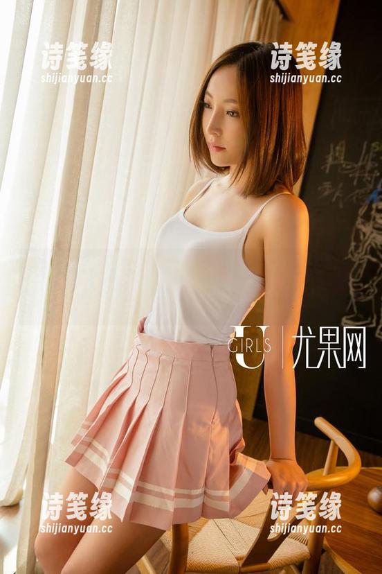 尤果网-Maggie 尤果网 - Maggie的泳装高清集锦:我是个看图不看人的人,咳咳,貌似不太妙!
