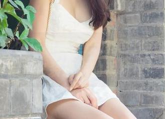 尤果网 – 网袜和颜美汐的美好结合，下载后把它装进你的手机里！
