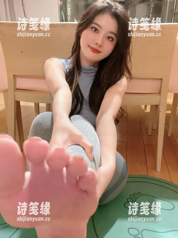 就是阿朱啊 微密圈 - 就是阿朱啊的高清图库:午后暖阳,这光线,真会挑人。