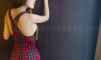 推女郎 – 不止于眼前，易阳学姐的高清壁纸还有这种操作？