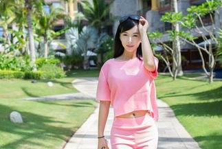 推女郎 – 完整地执着于白色，美图之下的赵梦洁，能不能来点儿颜色反转？