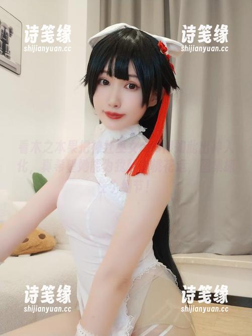 看木之本果把神社巫女cos得如此出神入化，真希望她能为我赶个桃花运，图集抓住小细节！