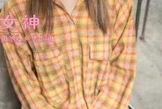 梦丝女神 – 一边沉迷于璇璇的小黄鸭帽全套图集，一边感叹：生活真美好