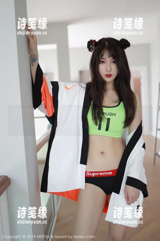 模范学院-SiByl李思宁 模范学院 - 网盘里藏着兔女郎的秘密——SiByl李思宁写真勇闯你的心房!