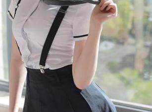 模范学院 – “徐微微mia女神”？别的不说，原图就让我整个人都飞了一会儿。