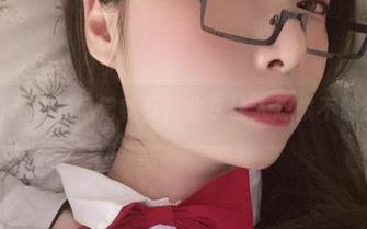 次屁啦的私底下风纪委员，分享让人忍俊不禁的写真集